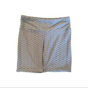 Grey waffle scrunched butt bike shorts size large